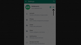 Captura de tela demonstrando o recurso de múltiplas contas no WhatsApp. Fonte: WABetaInfo