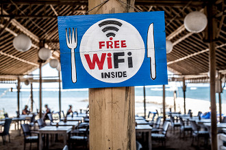 Evite redes Wi-Fi públicas