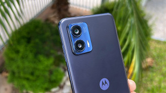 O design do módulo de câmeras do Moto G84 será parecido com o do Moto G73 que já passou por testes no canal