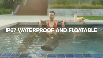 Capacidade de flutuar na água da caixa de som Bluetooth Ultimate Ears EPICBOOM. Fonte: Logitech