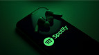 Spotify para de tocar quando a tela do celular desliga? Como corrigir?