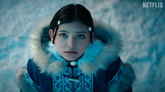 Kiawentiio como Katara na série live action Avatar: O Último Mestre do Ar da Netflix. Fonte: Netflix