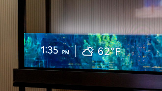 T-Bar; Uma funcionalidade da TV enquanto ela permanece transparente. Foto: Phil Nickinson / Digital Trends