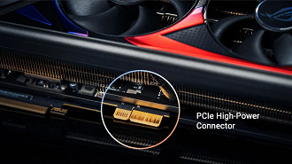 Conector PCIe de alta potência para a transmissão de energia para a placa de vídeo. Fonte: Asus