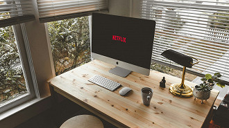 Netflix no Mac; Foto de Clay Banks na Unsplash