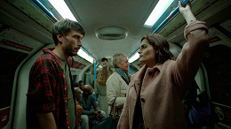 Essa série da Netflix é a mais angustiante e triste que você vai assistir no momento Essa série da Netflix é a mais angustiante e triste que você vai assistir no momento