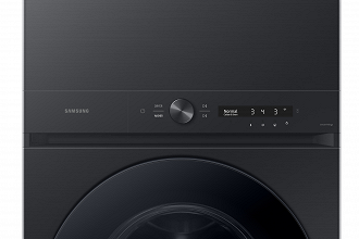 Design compacto e minimalista da Samsung Bespoke AI Laundry Hub. Imagem: Samsung/Reprodução