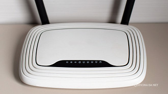Procure no YouTube vídeos de como atualizar o firmware do seu roteador. Imagem: Oficina da Net Procure no YouTube vídeos de como atualizar o firmware do seu roteador. Imagem: Oficina da Net