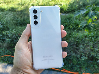 Galaxy S21 FE é o último da linha a receber a atualização da One UI 7 no Brasil. Imagem: Oficina da Net Galaxy S21 FE é o último da linha a receber a atualização da One UI 7 no Brasil. Imagem: Oficina da Net