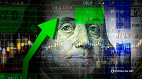 Preço do dólar hoje (16/05): moeda abre em alta com tensão fiscal no Brasil e cautela global
