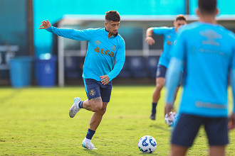 Cristian Olivera deve ser o maior reforço do Grêmio contra o CSA. (Foto: Ângelo Pieretti / Grêmio FBPA) Cristian Olivera deve ser o maior reforço do Grêmio contra o CSA. (Foto: Ângelo Pieretti / Grêmio FBPA)