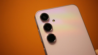 Galaxy A55 recebendo a One UI 7.0 com Android 15