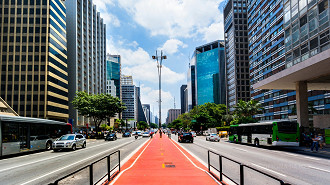 Avenida Paulista é um dos lugares mais movimentados de São Paulo, e por isso um dos mais perigosos. Imagem: Reprodução Avenida Paulista é um dos lugares mais movimentados de São Paulo, e por isso um dos mais perigosos. Imagem: Reprodução