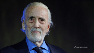Christopher Lee faleceu em 2015, mas chegou a lançar um albúm de heavy metal aos 92 anos, um ano antes da sua morte Christopher Lee faleceu em 2015, mas chegou a lançar um albúm de heavy metal aos 92 anos, um ano antes da sua morte