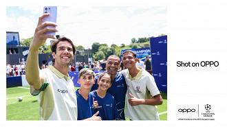 Os ídolos Kaká e Cafu, em parceria com a Oppo, na final da Champions League 2025. Imagem: Oppo/Reprodução