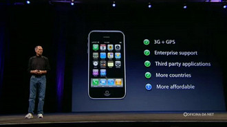 Steve Jobs apresentando o iPhone 3G Steve Jobs apresentando o iPhone 3G