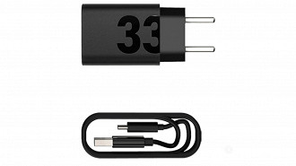 Ambos contam com carregador de 33W na caixa Ambos contam com carregador de 33W na caixa