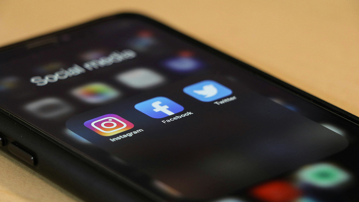 STF decide regular as redes sociais