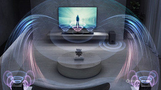 Segundo Eduardo Mello, um soundbar te permite sentir a direção de cada som transmitido, o que permite uma experência muito imersiva. Imagem: LG/Reprodução