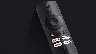 Novo controle do Mi TV Stick 2. Imagem: Xiaomi/Reprodução Novo controle do Mi TV Stick 2. Imagem: Xiaomi/Reprodução