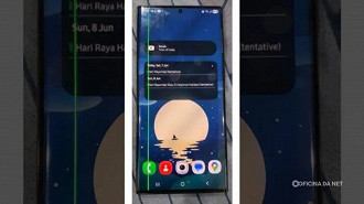 Usuários reclamam de linha aprecendo na tela do Galaxy Z Flip após a One UI 7. Imagem: GizChina/Reprodução Usuários reclamam de linha aprecendo na tela do Galaxy Z Flip após a One UI 7. Imagem: GizChina/Reprodução