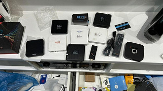 Modelos da UniTv, Red Pro3, BTV, Platinum e Pulse são apreendidos em ação da PF. Imagem: Reprodução Modelos da UniTv, Red Pro3, BTV, Platinum e Pulse são apreendidos em ação da PF. Imagem: Reprodução