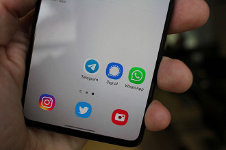 Algumas pessoas recorrem a outros apps, como Signal ou Telegram, mas nem todo munda usa essas opções, o que pode limtar seu número de contatos. Imagem: Oficina da Net