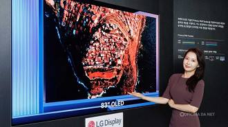 Novo painel OLED de 83 polegadas com brilho máximo de 4000 nits, o maior em telas OLED para consumidores