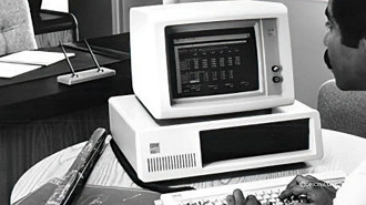 IBM lança o primeiro PC com MS-DOS IBM lança o primeiro PC com MS-DOS