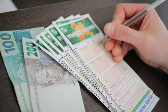 Cada volante vem com 60 números para você escolher e apostar. Imagem: Oficina da Net
