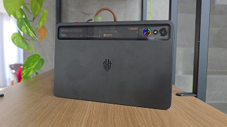 O Redmagic Astra é um dos tablets com design mais diferenciados existentes até o momento no Brasil, ele é realmente muito bonito. O Redmagic Astra é um dos tablets com design mais diferenciados existentes até o momento no Brasil, ele é realmente muito bonito.