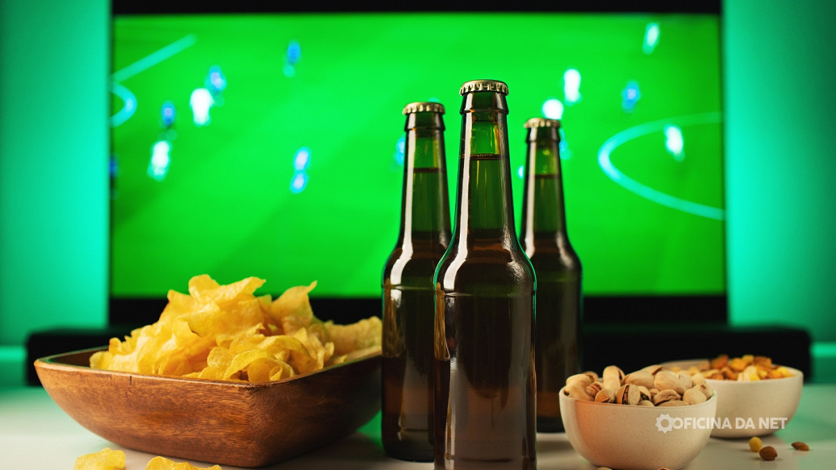 Confira agora a lista completa de jogos com horários e onde assistir ao vivo. Imagem: Oficina da Net