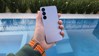 O design do Galaxy S25 é muito parecido com seus antecessores (Imagem / Oficina da net).