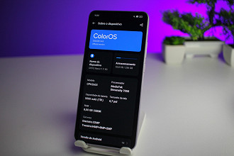 Nas configurações do seu aparelho você consegue saber a versão do Android que usa atualmente e depedendo do ano que foi lançado e quantas atualizações já recebeu, presumir se ele vai receber o Android 16. Fonte: Oficina da Net ; Fotógrafo: Luís Jähn