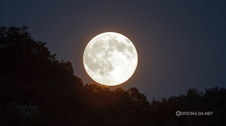 Superlua da Colheita é chamada assim por causa do brilho e tamanho a noite que ajudava os agricultores na colheita noturna