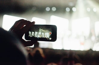 O 8K entrega uma qualidade superior (Imagem: Alex Bracken/Unsplash) O 8K entrega uma qualidade superior (Imagem: Alex Bracken/Unsplash)
