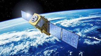 O GPS utiliza pelo menos 24 satélites para transmitir sinais de tempo e localização (Imagem: Reprodução/Internet) O GPS utiliza pelo menos 24 satélites para transmitir sinais de tempo e localização (Imagem: Reprodução/Internet)