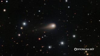 Imagem mais recente do 3I/ATLAS msotra a causa em direção do Sol. Imagem: NOIR Lab/Reprodução