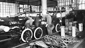 Há mais de cem anos, a Ford inventava a linha de montagem que barateou o carro