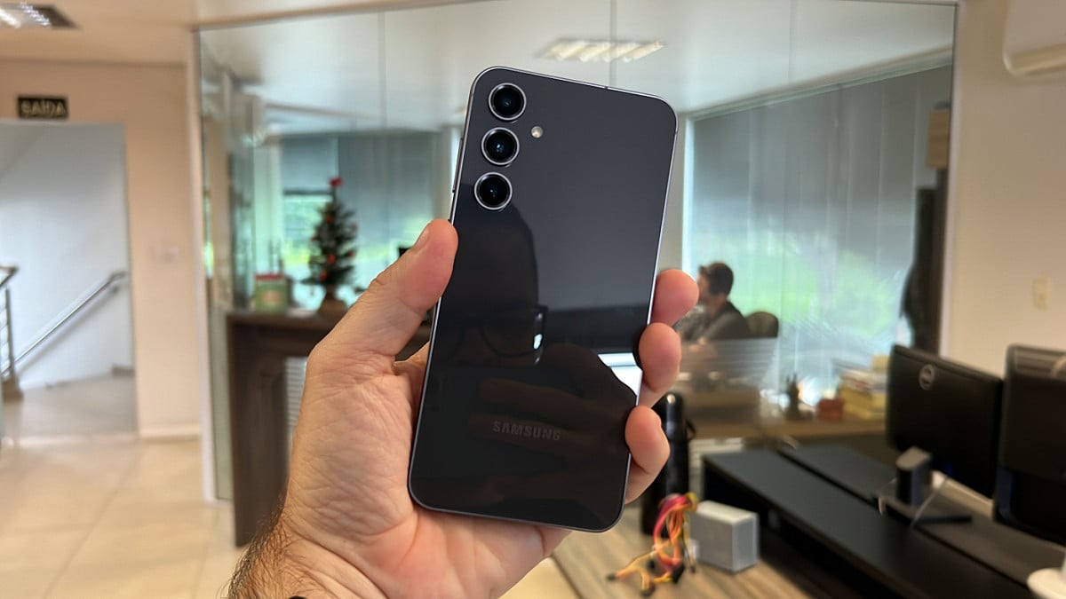 Samsung começa a testar a One UI 8.5 no Galaxy S23 FE