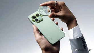 O Realme GT 8 Pro possui um design de módulo de câmera personalizável, podendo trocar para quadrado ou circular.