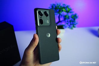 A lente de zoom do Edge 50 Ultra é superior à do Pro.