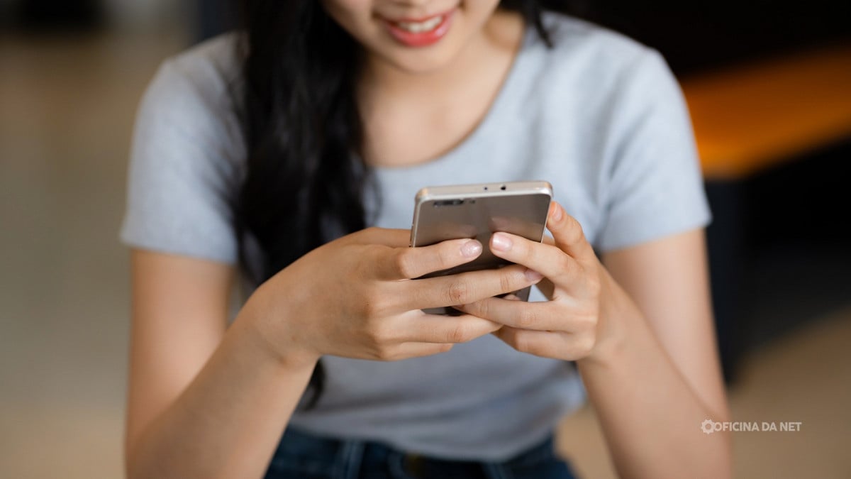 Especialistas explicam como transformar o celular em ferramenta de estudo