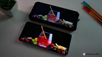 Note 15 com tela AMOLED (baixo) VS Blackview BV8900 com tela LCD (cima)