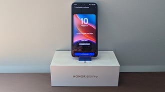 A MagicOS 10 é uma interface boa, porém superestimada. Além de ter presenciado alguns bugs, senti falta de recursos.