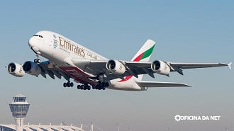 O Airbus A380 fez seu primeiro voo em 27 de abril de 2005