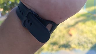 Pulseira com passador embutido não vai até o final em pulsos mais largos