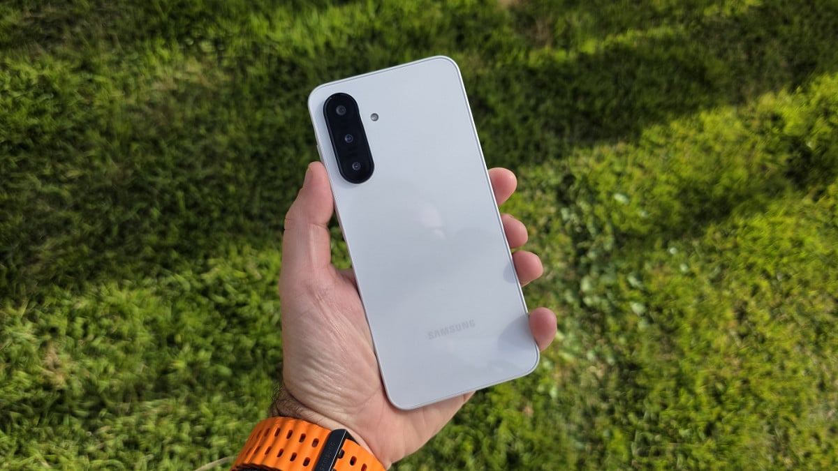 Galaxy A26 começa a receber One UI 8.5. Imagem: Oficina da Net
