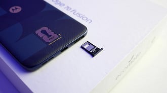 Sem expansão micro SD