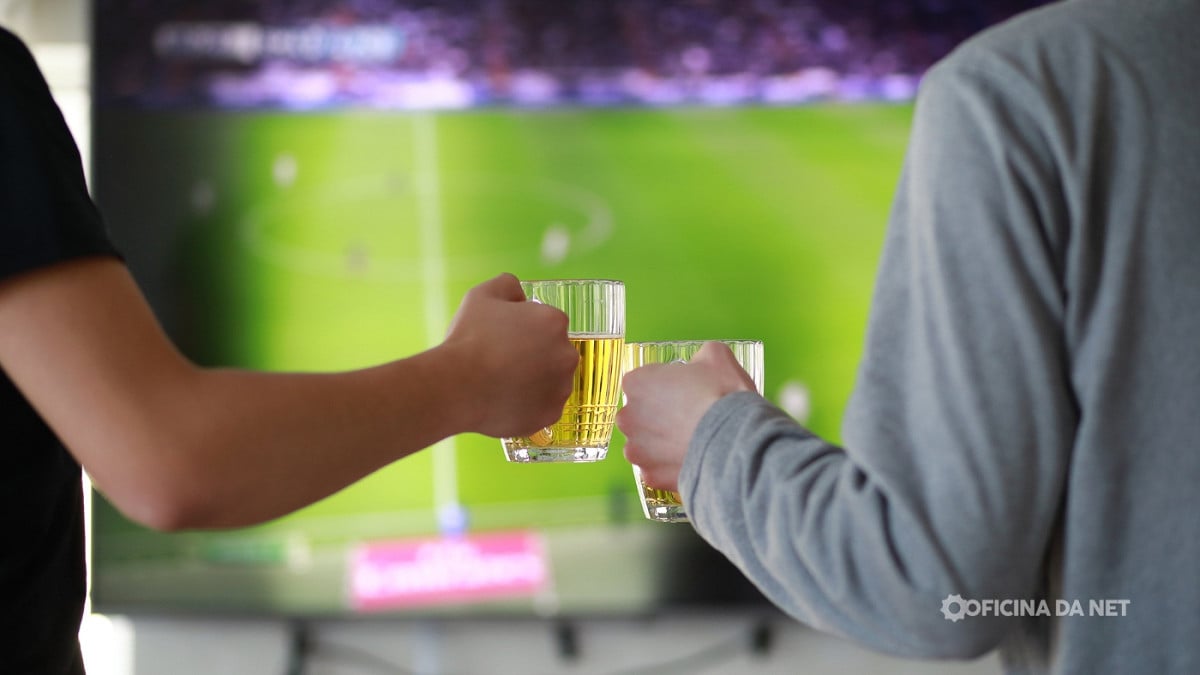 Confira agora a lista completa de jogos com horários e onde assistir ao vivo. Imagem: Oficina da Net